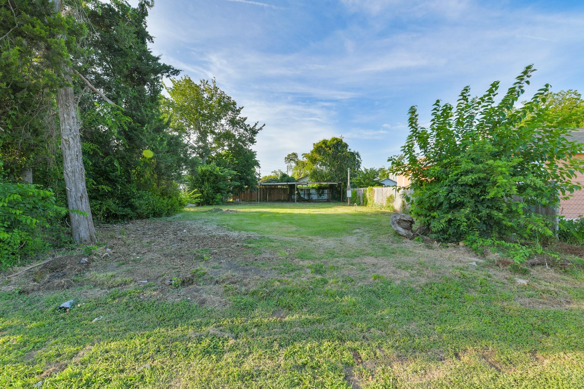 200 E Defee Avenue