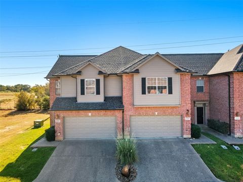 Photo of 1425 W Villa Maria Road #601, Bryan, TX 77801 (MLS # 55493549)