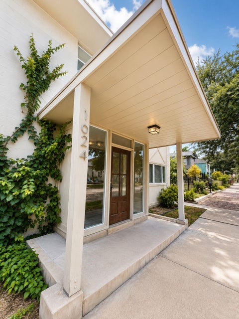 Photo of 1624 Sealy St #202, Galveston, TX 77550 (MLS # 60472634)