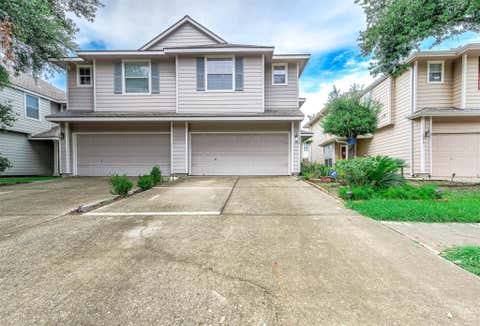 Photo of 12415 Oriole Lake Way, Houston, TX 77089 (MLS # 80451386)