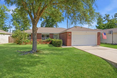 Photo of 16269 Sun View Lane, Conroe, TX 77302 (MLS # 30936110)