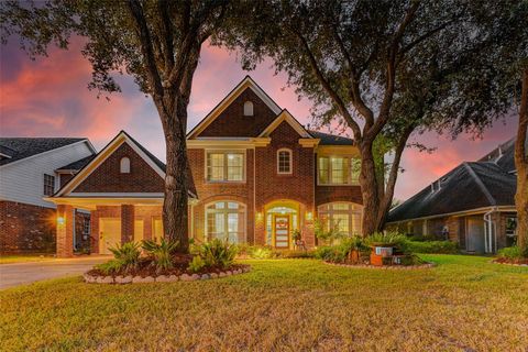 26 Crest Gate Houston TX 77082