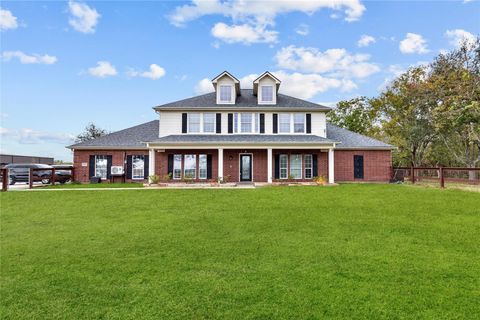 Photo of 2730 Lawrence Road, Kemah, TX 77565 (MLS # 52396694)