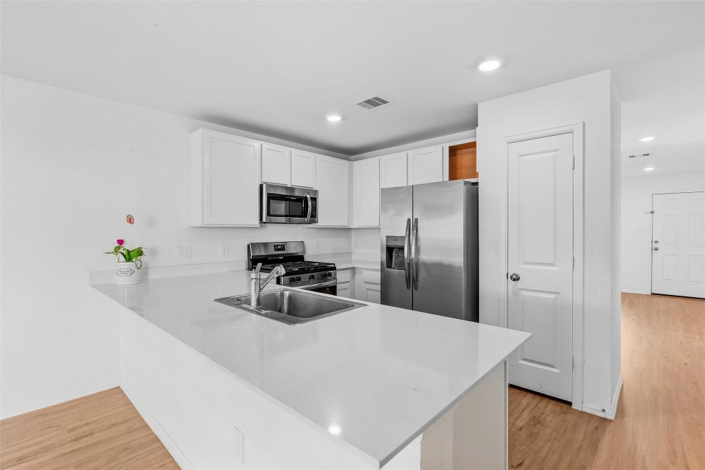 Photo of 309 Birch Blossom Path, Magnolia, TX 77354 (MLS # 94913955)