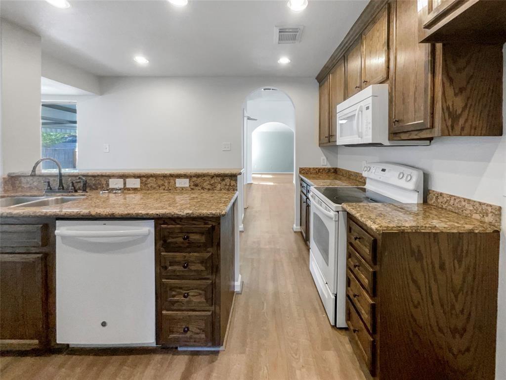 16126 Spinnaker Drive