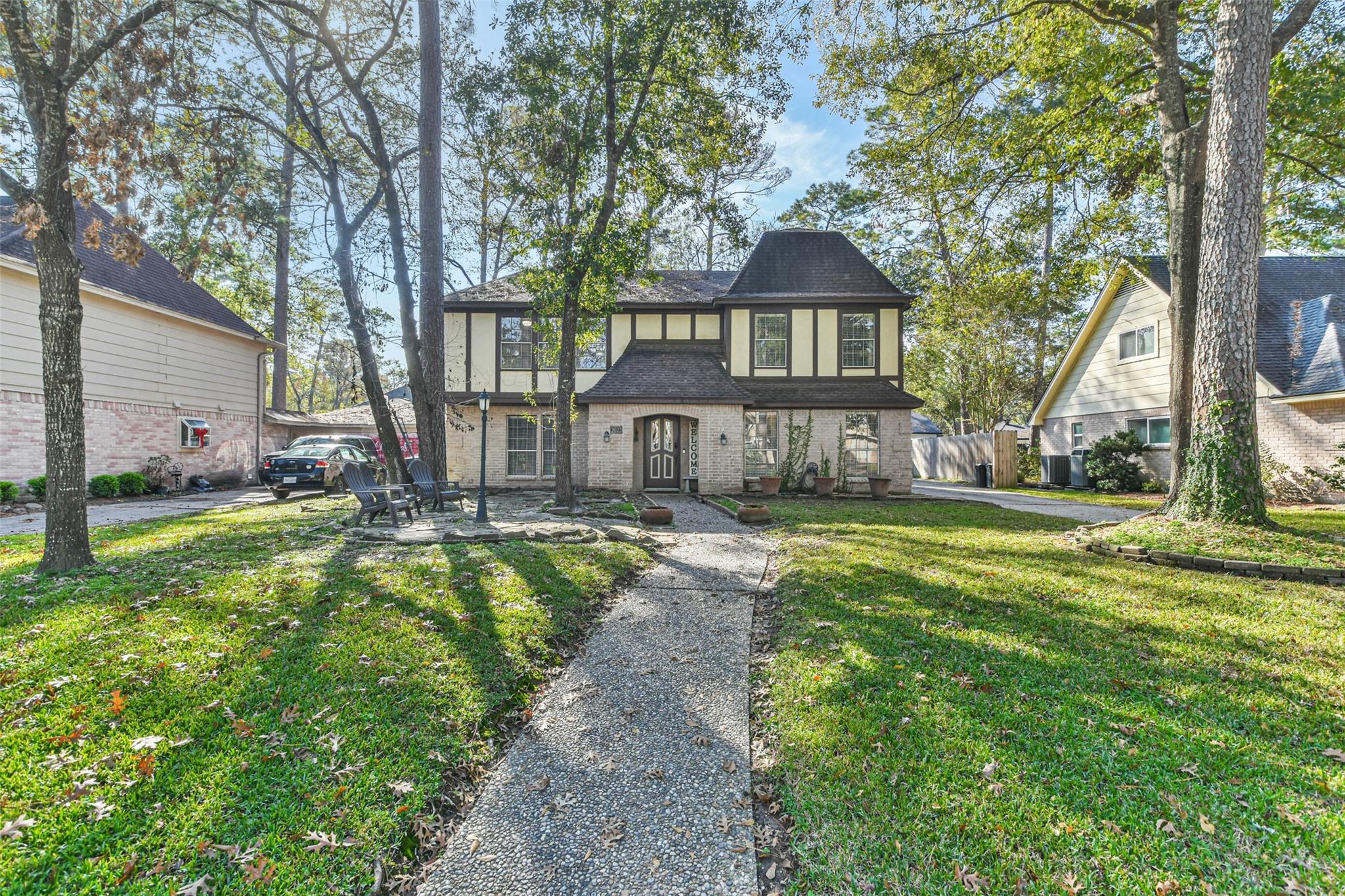 2022 Riverlawn Drive
