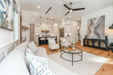 Photo of 1512 Ashland Street, Houston, TX 77008 (MLS # 83599362)