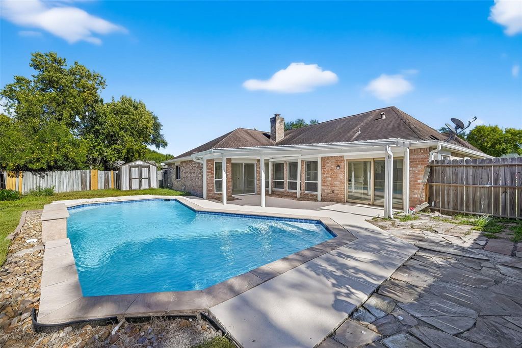 Photo of 15430 El Padre Drive, Houston, TX 77083 (MLS # 88936674)