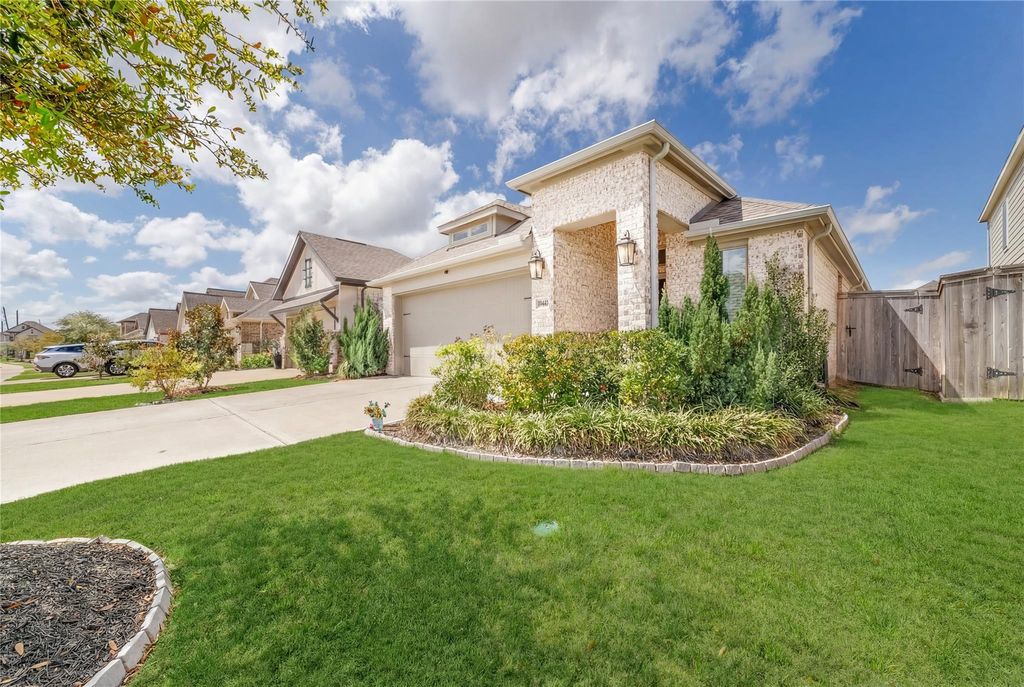 Photo of 10443 Cecilia Star Lane, Richmond, TX 77406 (MLS # 24091744)