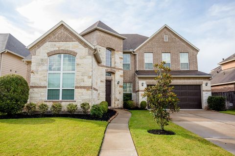 Photo of 4622 Regal Shadow Lane, Sugar Land, TX 77479 (MLS # 22685461)