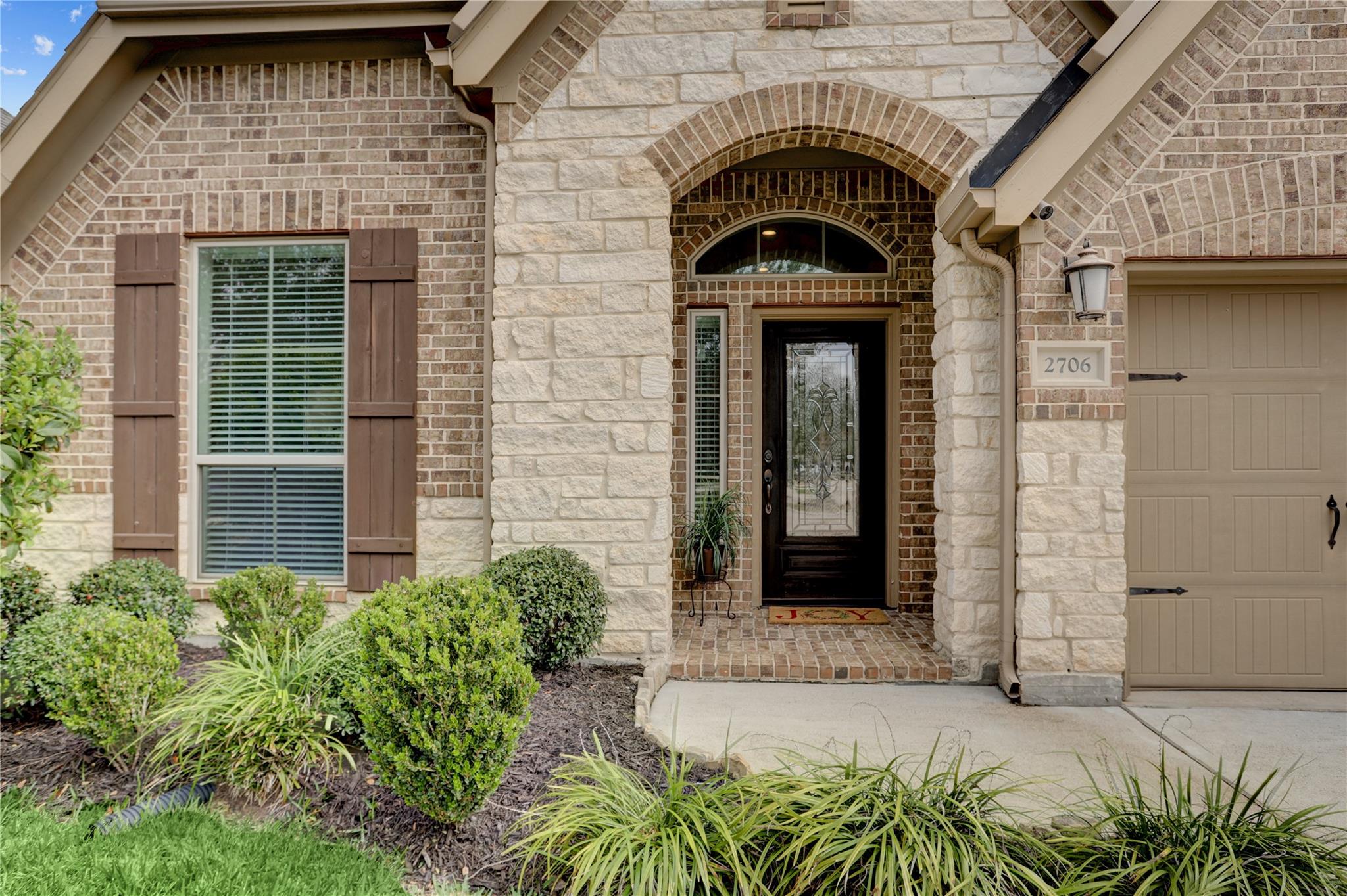 2706 Rivermist Lane