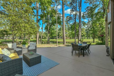 Photo of 3142 E Lake Crescent Drive, Kingwood, TX 77339 (MLS # 88900870)