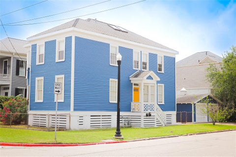 Multifamily For Sale - 1101 Church Street<br/> Galveston, TX 77550