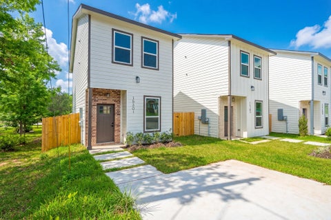 Photo of 15301 Coaltown Road, Willis, TX 77378 (MLS # 48976542)