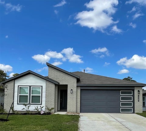 Photo of 12285 Council Grove Drive, Conroe, TX 77384 (MLS # 10470590)
