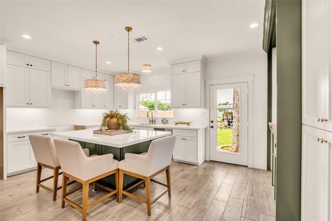 Photo of 407 Harris Road, Highlands, TX 77562 (MLS # 64729383)