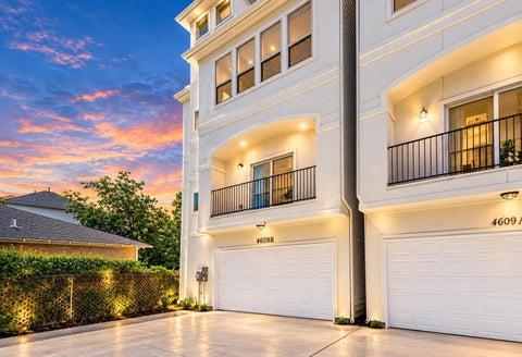 Photo of 4609 Nett Street #B, Houston, TX 77007 (MLS # 45006626)