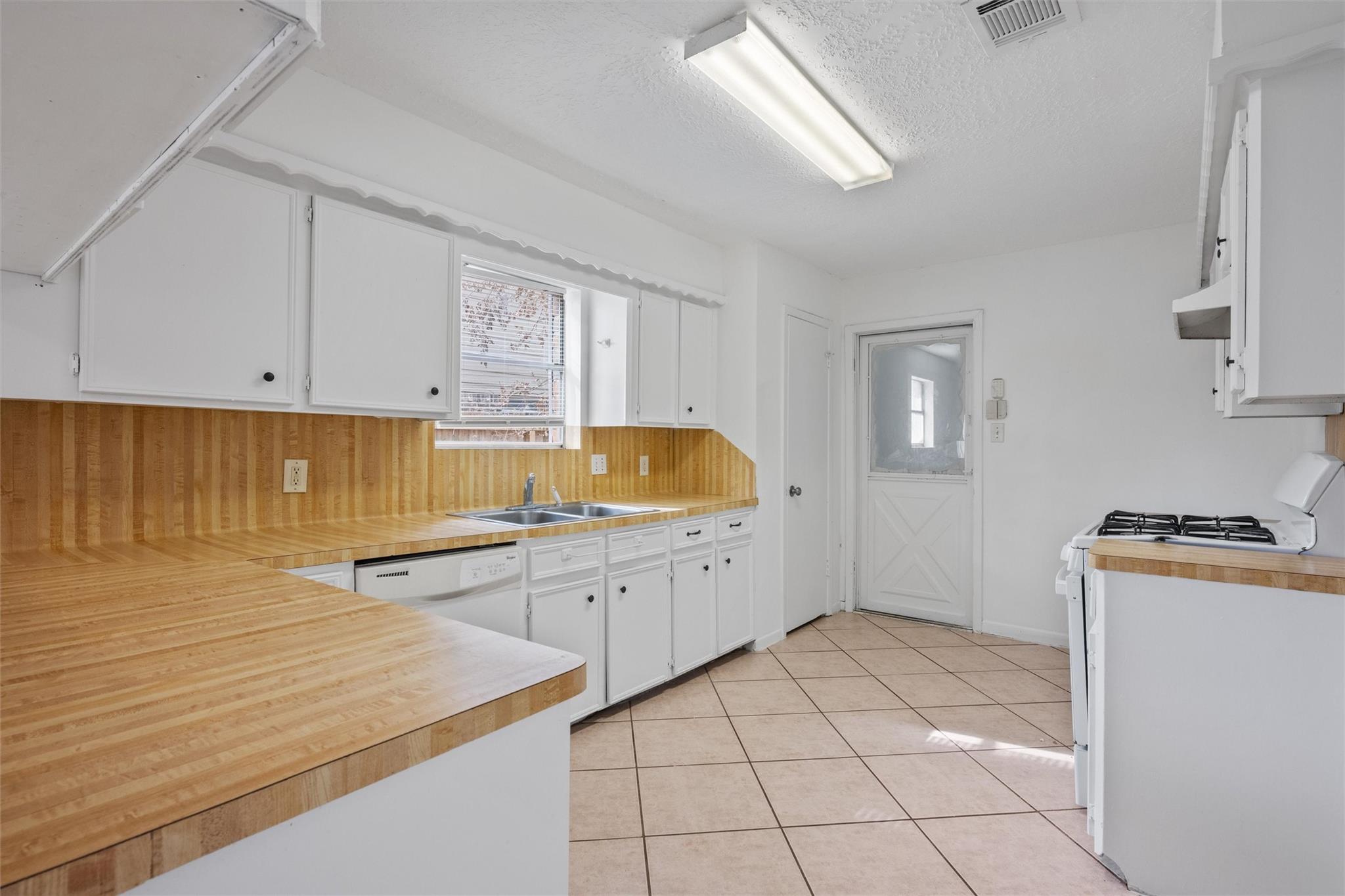 22826 Briarcreek Boulevard