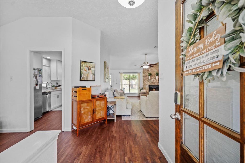 Photo of 2919 Creek Manor Dr Dr, Kingwood, TX 77339 (MLS # 34685264)