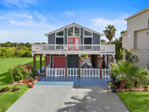 Photo of 22513 Bay Point Drive, Galveston, TX 77554 (MLS # 96670156)