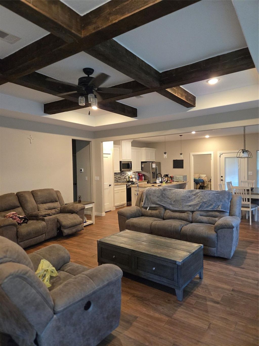 Photo of 125 Smith Street, Clute, TX 77531 (MLS # 23112738)