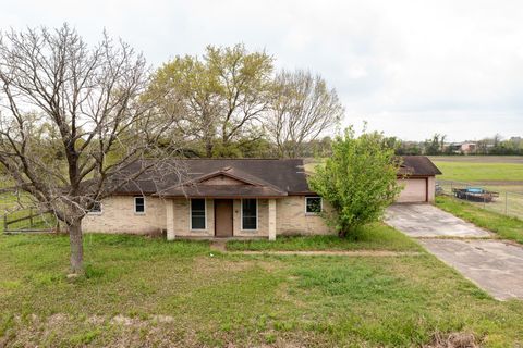 Photo of 11026 Bois D Arc Street, La Porte, TX 77571 (MLS # 94157125)