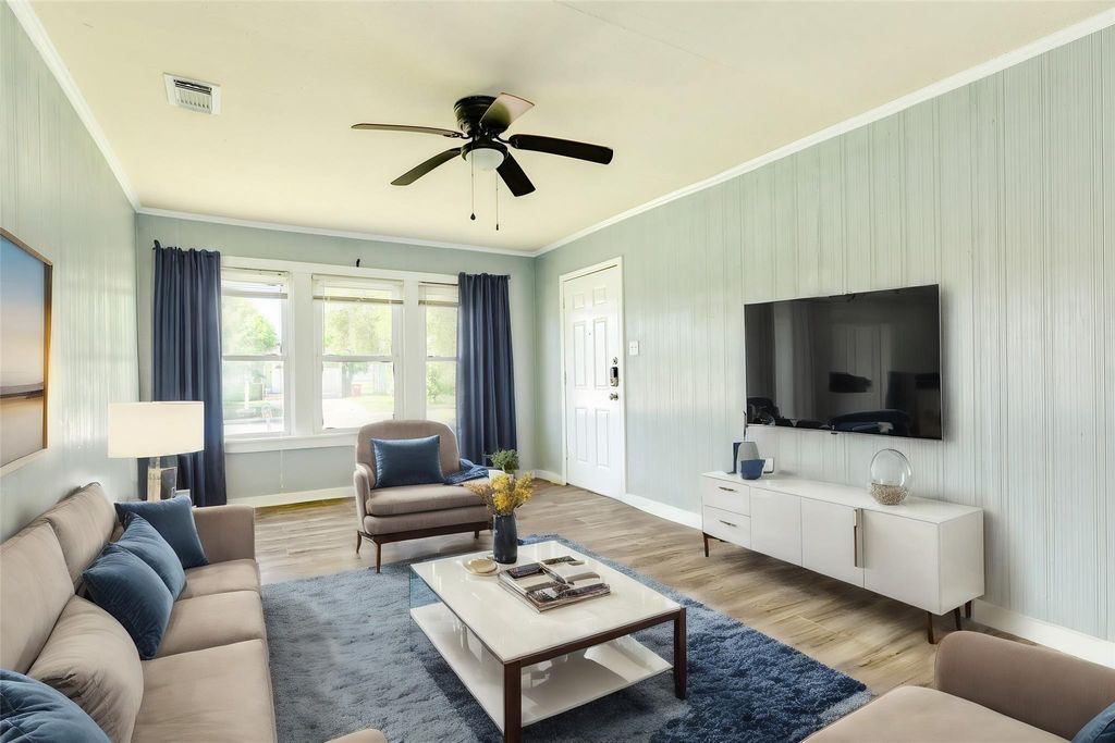 Photo of 302 W 8th Street #A, Freeport, TX 77541 (MLS # 67324535)