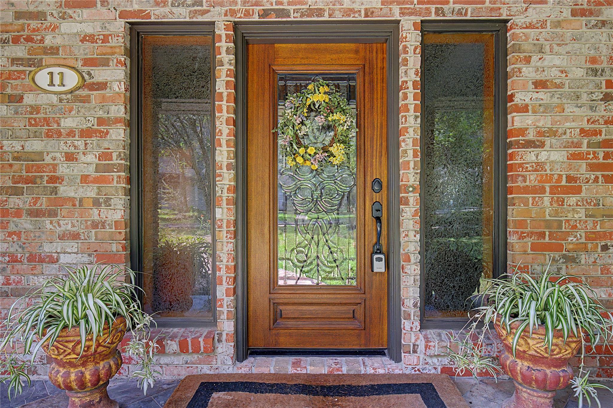 11 Holly Tree Lane