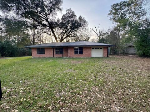 Homes For Sale - 370 Johnson Street<br/> Tyler County, Woodville, TX 75979
