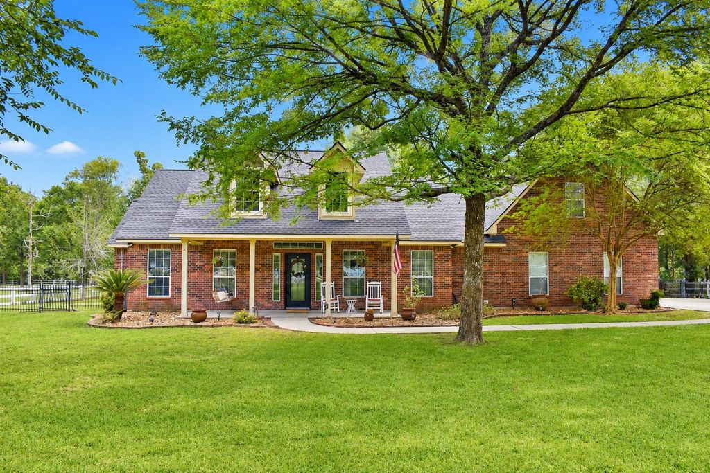Photo of 9072 Grand Lake Estates Drive, Montgomery, TX 77316 (MLS # 4247253)