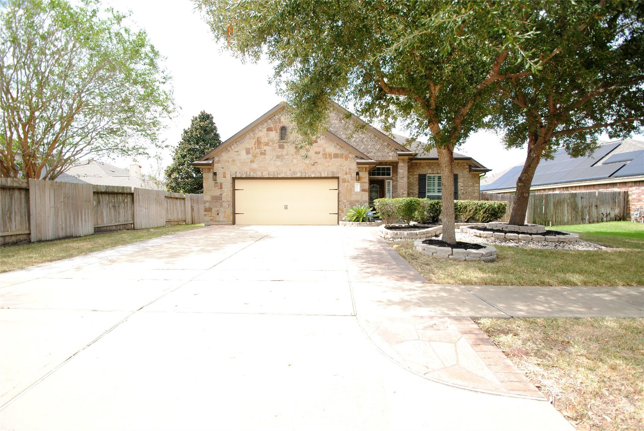21735 E Carolina Green Drive
