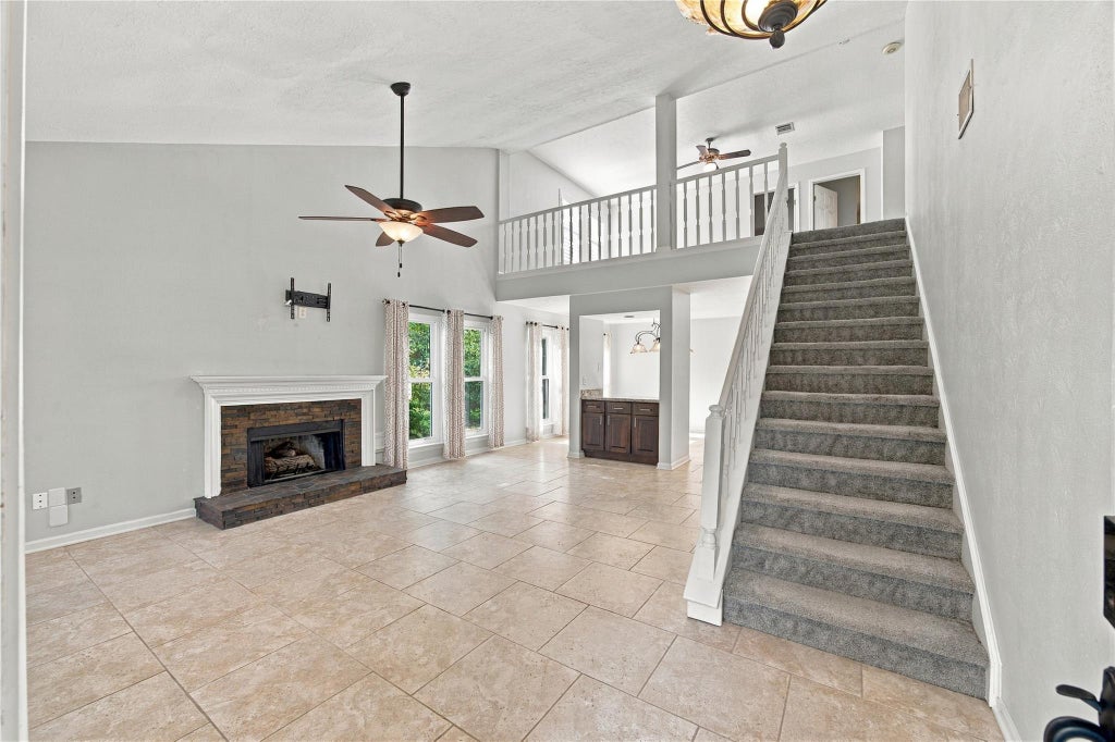 Photo of 5331 Creek Shadows Drive, Houston, TX 77339 (MLS # 87228955)
