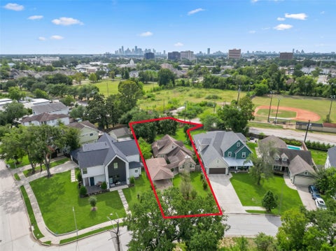 Photo of 1107 Du Barry Lane, Houston, TX 77018 (MLS # 7438738)