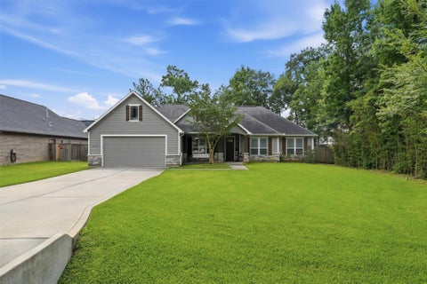 Photo of 32518 Westwood Square East Drive, Magnolia, TX 77354 (MLS # 10562683)