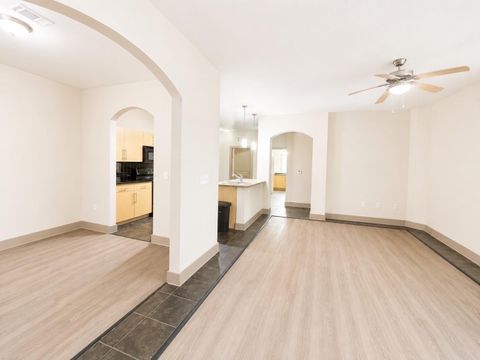 Photo of 3660 Richmond St Avenue #142, Houston, TX 77046 (MLS # 71206382)