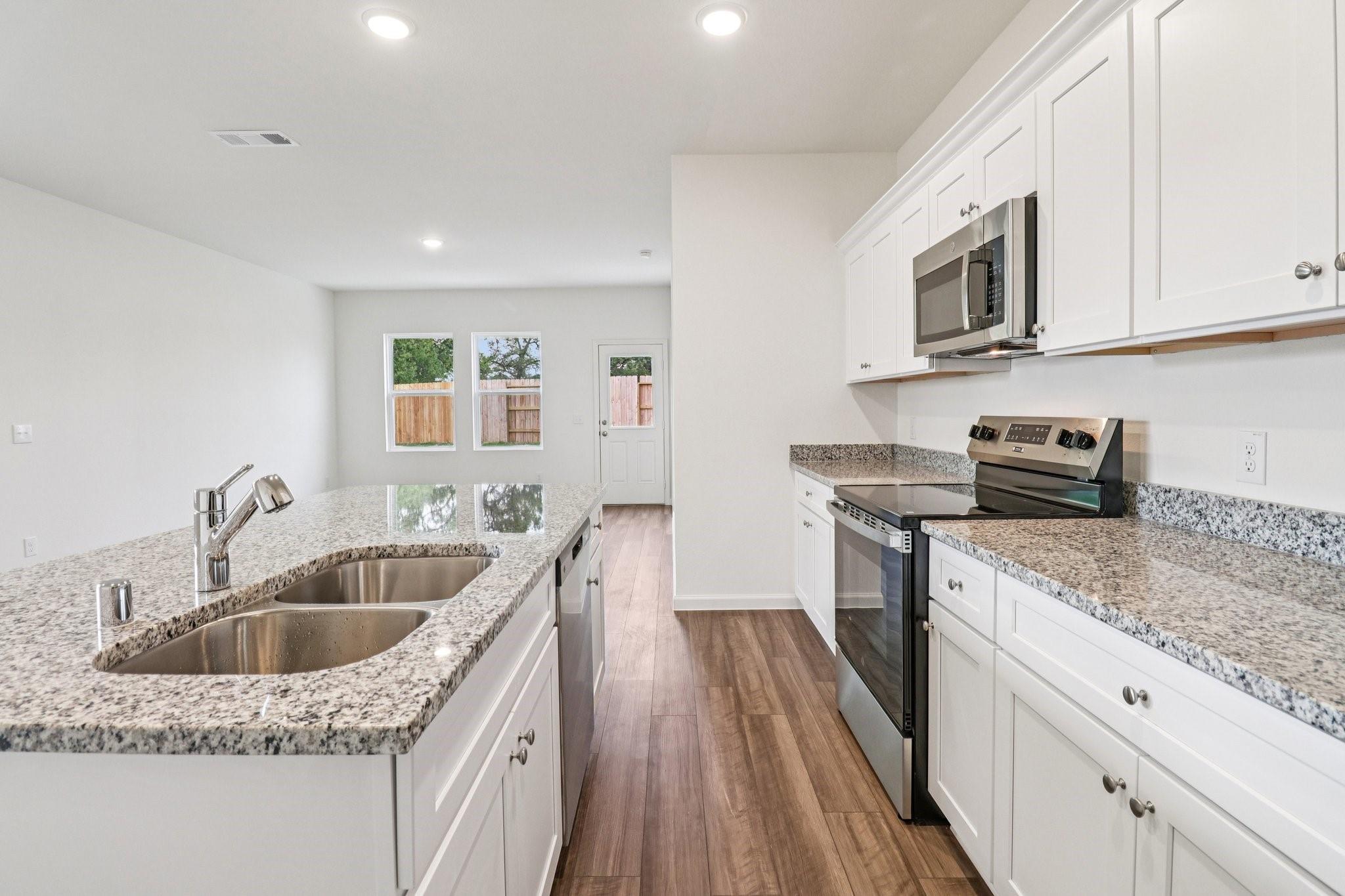 5950 Triumph Oaks Trail