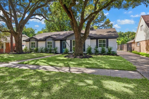 Tiny photo for 6027 Valkeith Drive, Houston, TX 77096 (MLS # 22815893)