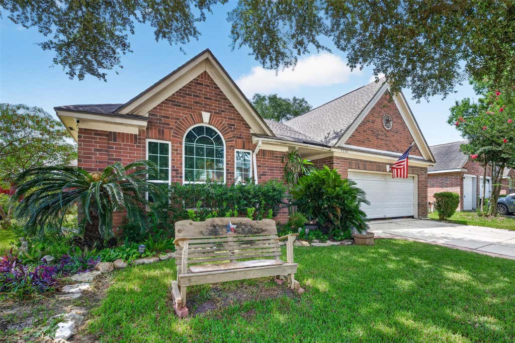 Photo of 7230 Oak Walk Drive, Humble, TX 77346 (MLS # 55671588)