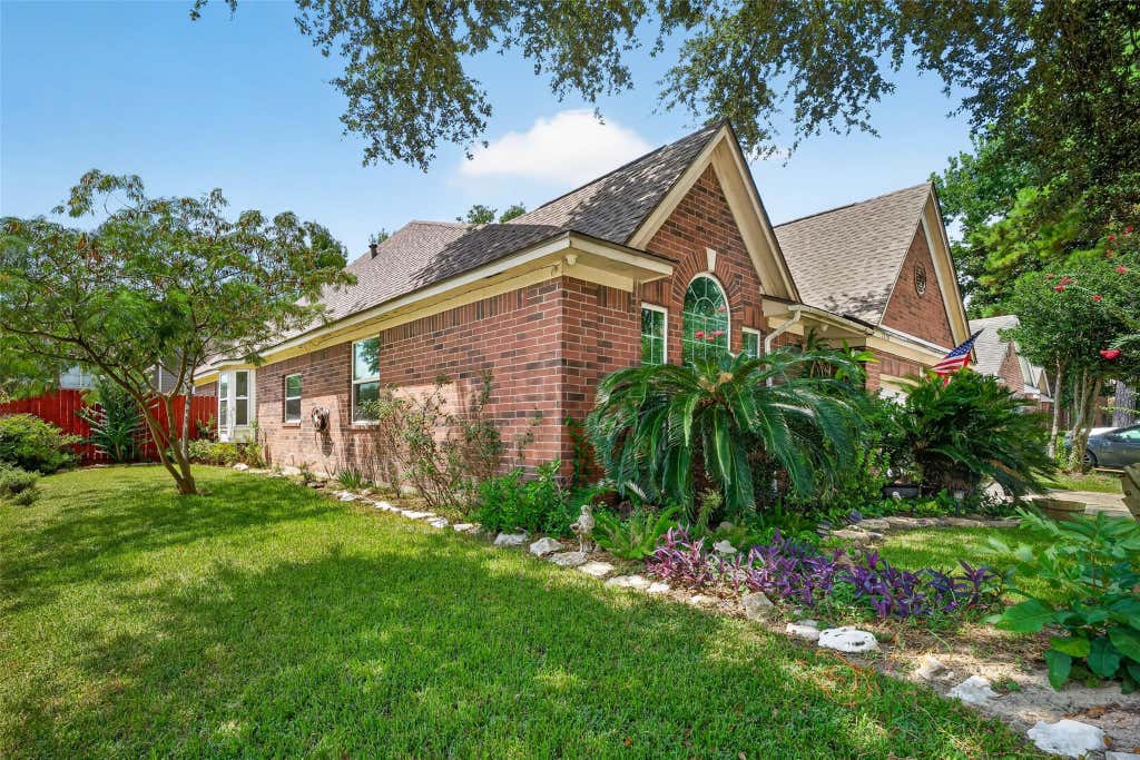 Photo of 7230 Oak Walk Drive, Humble, TX 77346 (MLS # 55671588)