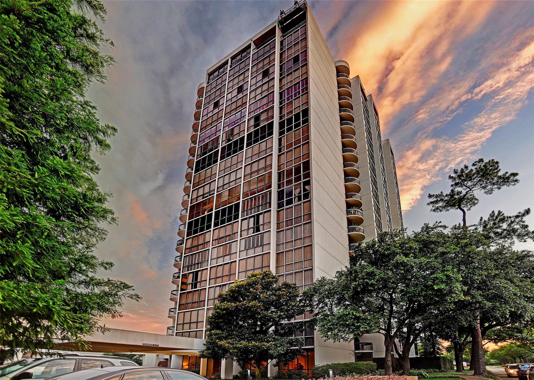 5001 Woodway 104