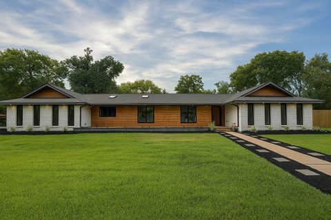 Photo of 7810 Nairn Street, Houston, TX 77074 (MLS # 75209631)