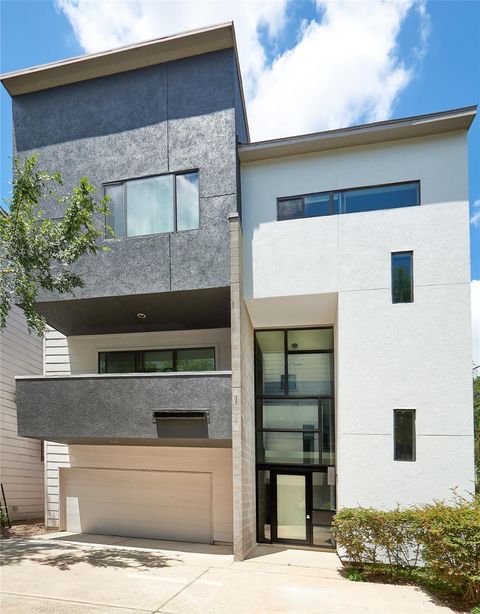 Photo of 4302 Gibson Street #B, Houston, TX 77007 (MLS # 4391337)