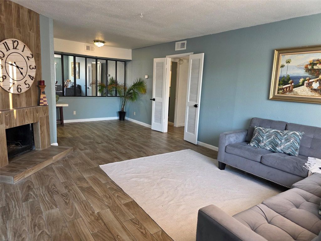 Photo of 6200 W Tidwell Road #1702, Houston, TX 77092 (MLS # 16412821)