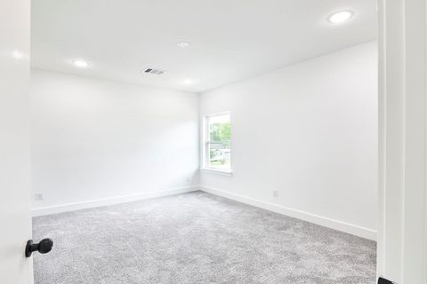Tiny photo for 5123 Larkspur Street #D, Houston, TX 77033 (MLS # 87939266)