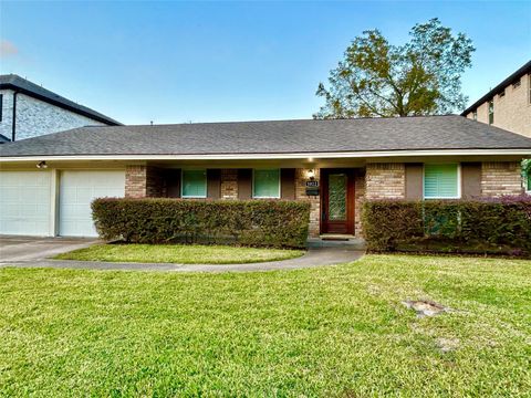 Photo of 5022 Darnell Street, Houston, TX 77096 (MLS # 57073066)