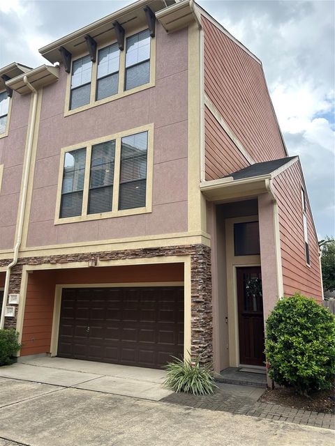 Photo of 1049 W 22nd Street #H, Houston, TX 77008 (MLS # 82309879)