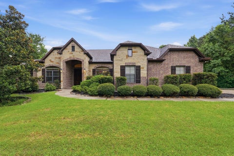 Homes For Sale - 11605 Princess Margaret Court<br/> Montgomery, TX 77316