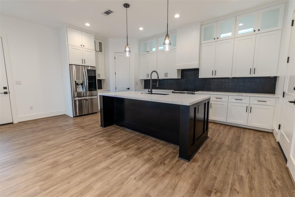 Photo of 1206 Hamblen Street, Houston, TX 77009 (MLS # 24629052)