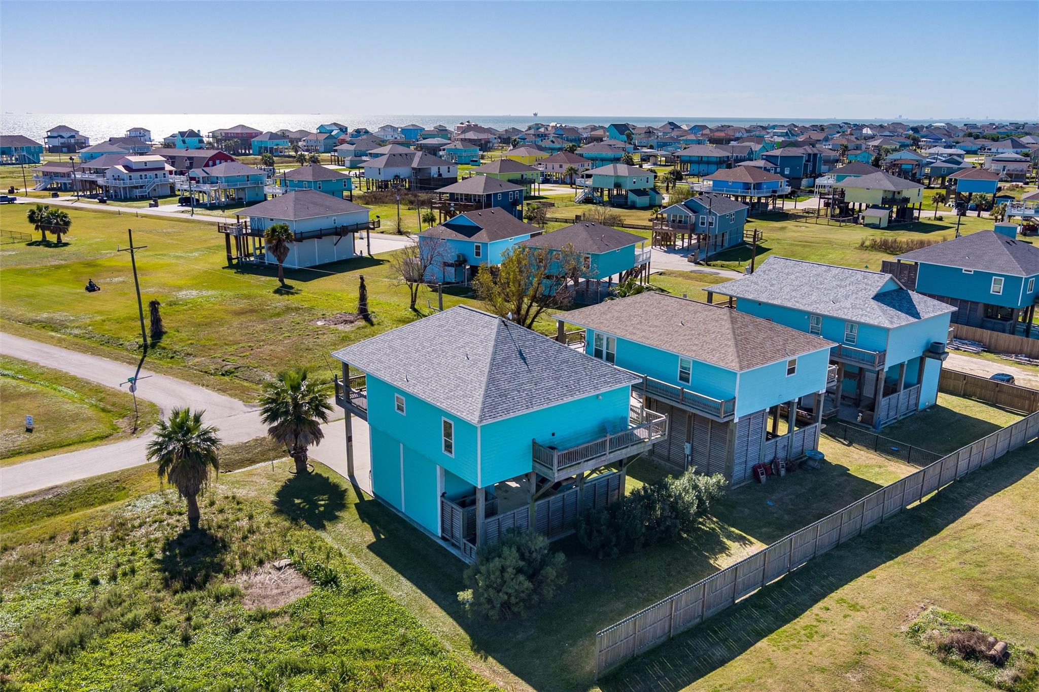2569 Palm Drive