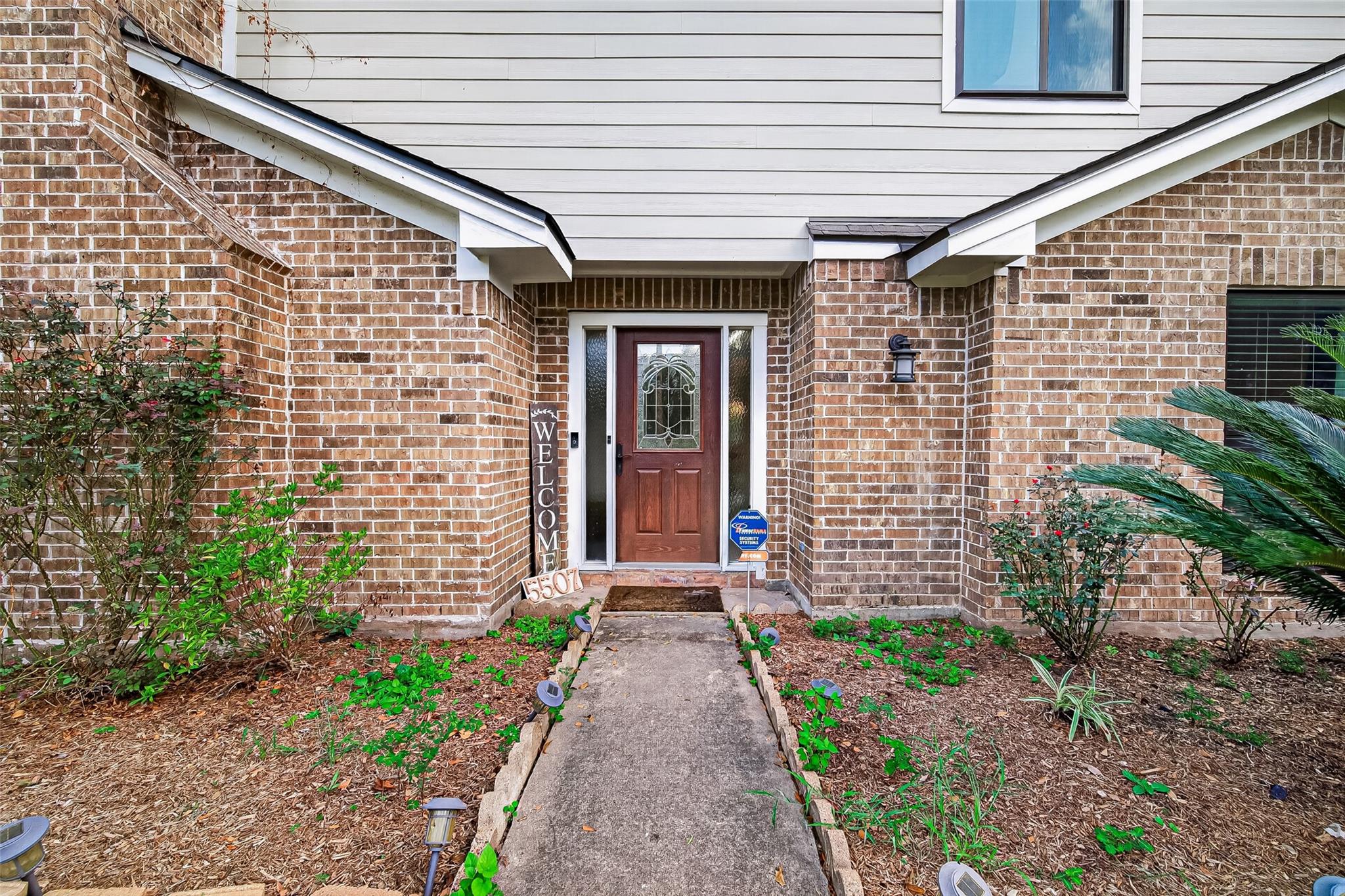 5507 Arncliffe Drive